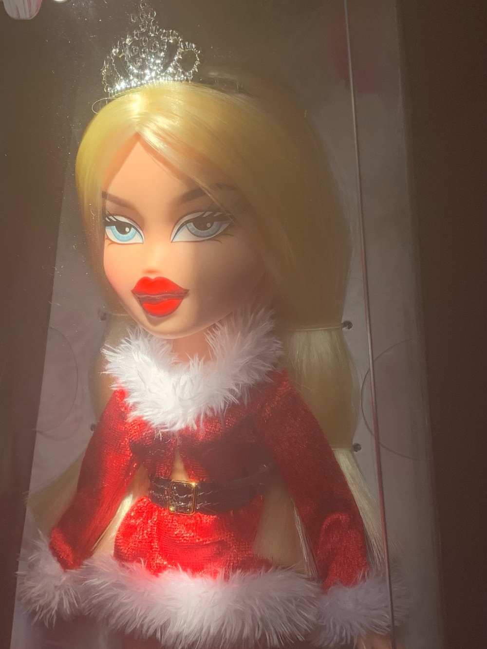 Bratz Very Merry Cloe Holiday Doll NIB ✨ Blonde w/ Tiara Christmas Edition